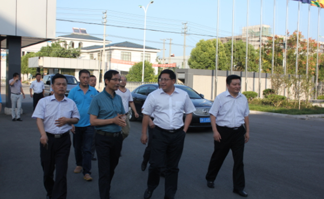 县长王逍霄来公司考察节前安全生产工作 县长王逍霄来公司考察节前安全生产工作