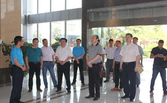 公司顺利通过扬州市“六五”普法验收 公司顺利通过扬州市“六五”普法验收